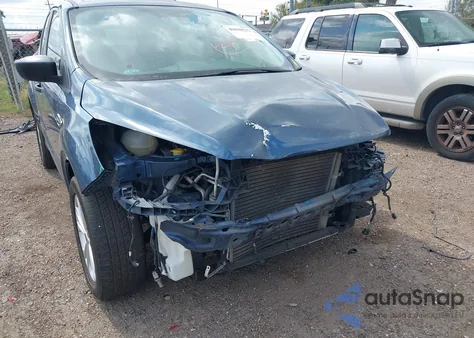 2018 Ford Escape S z USA, uszkodzony, nr VIN 1FMCU0F79JUB71812